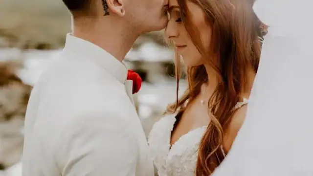 Sophias-bohemian-wedding-mountains-tennessee-sophias-bridal-bride-groom